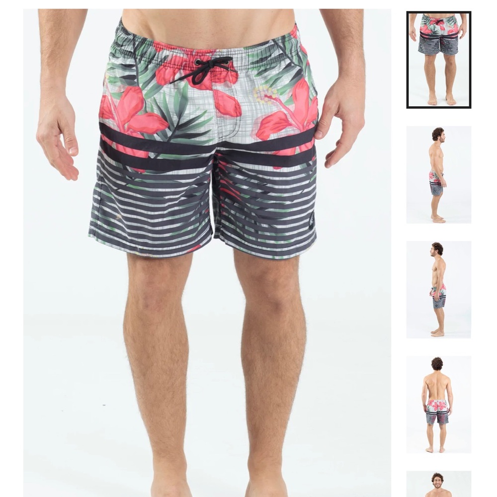 Men WAVE LIFE 17” men size medium volley short with side pockets and inside mesh